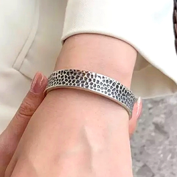 Sterling Silver Embossed Stone Bangle Cuff Bracelet - Picture 1 of 5